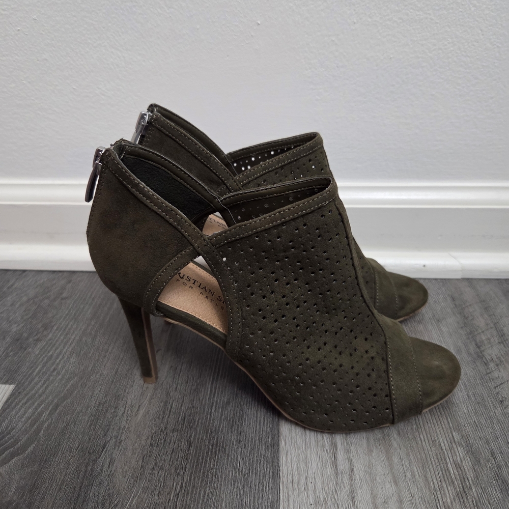 Christian Siriano Payless Heels 8M 4" Peep Toe Cut out Design Green faux suede